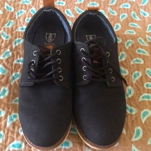 Kids dressy shoes SZ 3